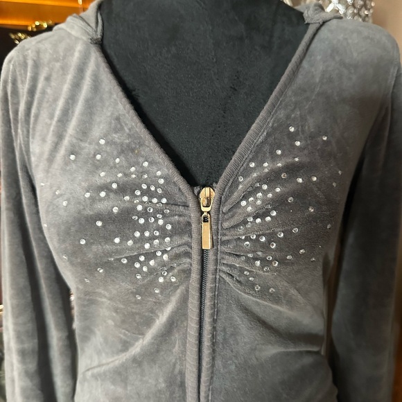 Plush & Lush Grey Sparkly Leisure Set - Picture 4 of 10